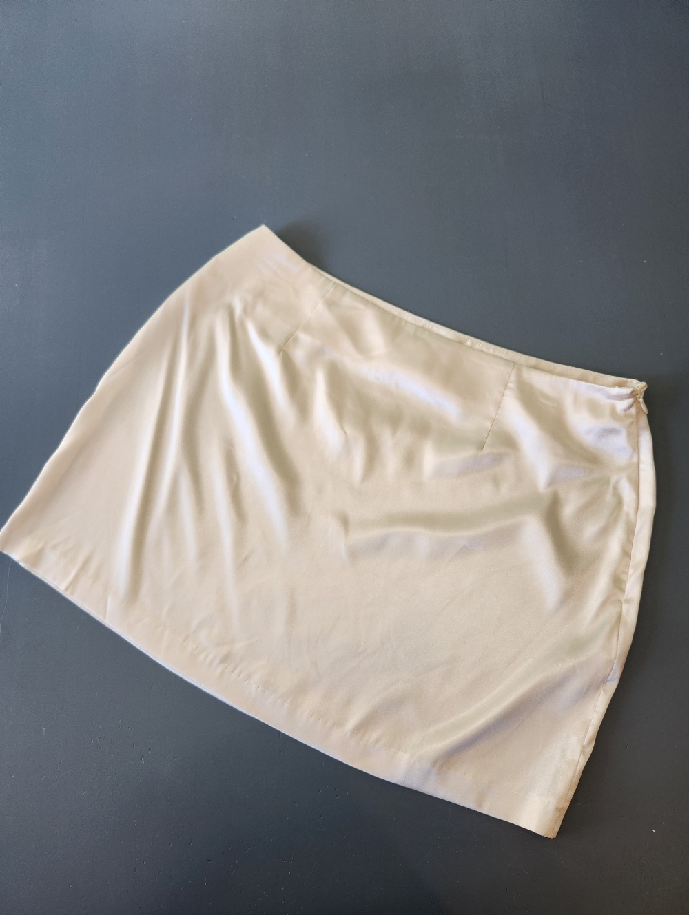 Daily Drills Satin Silky Mini Skirt Side Zip Champagne Large Resort Vacation